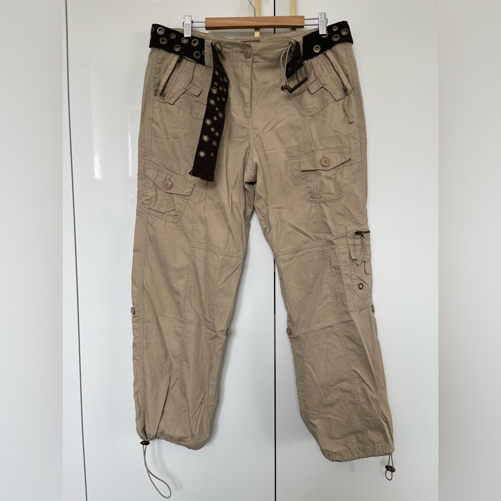 Khakis pants